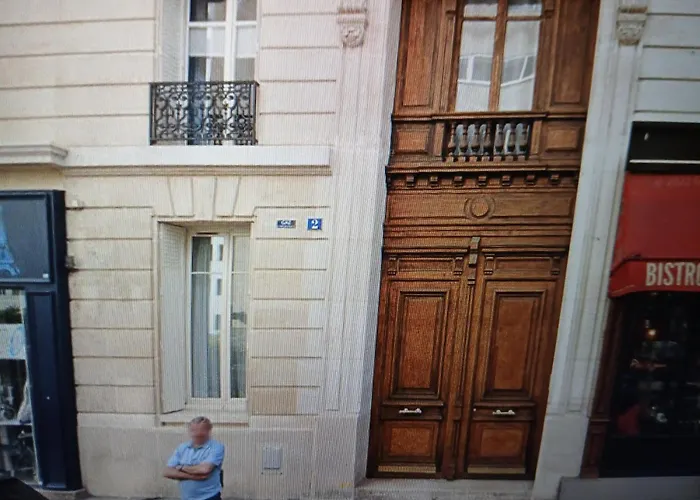 Chic Parisian